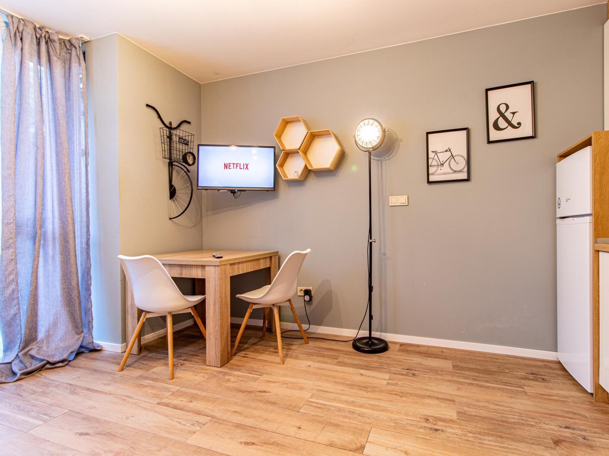 Stay & Explore Sofia - Central Studio Exterior photo